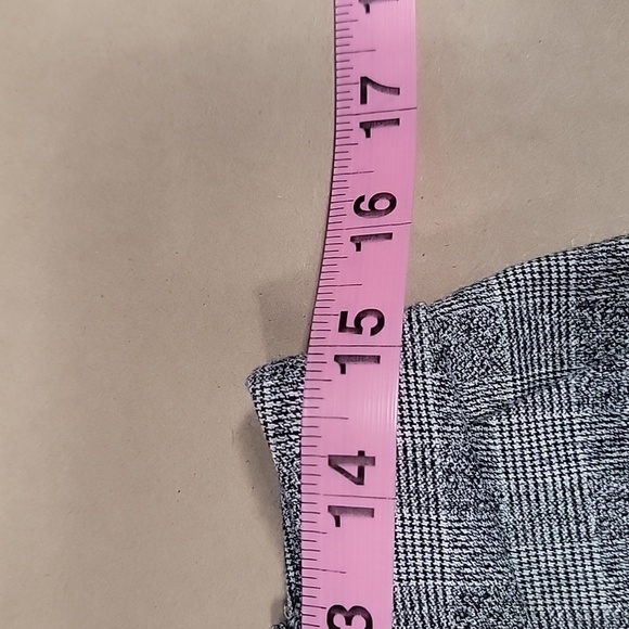 H&M Size 8 Black & White Plaid Dress Pants / Trousers, Exc. Used Condition - Picture 7 of 13